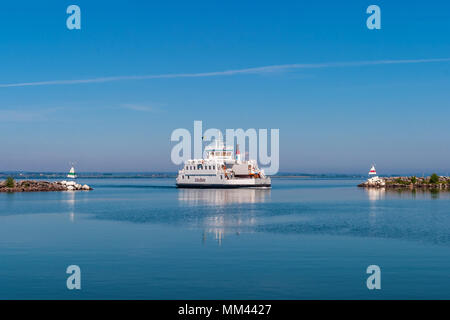 Ferry sur le chemin de Granna de Visingso en Suède sur le lac Vattern Banque D'Images