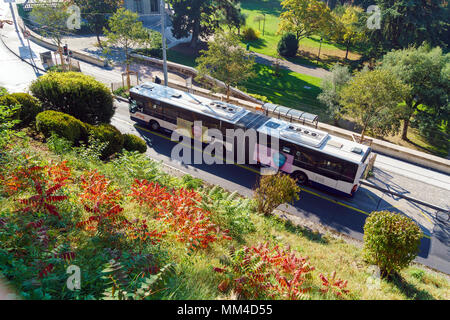 Genève, Suisse - le 18 octobre 2017 : bus de ville moderne du système de transport public Banque D'Images