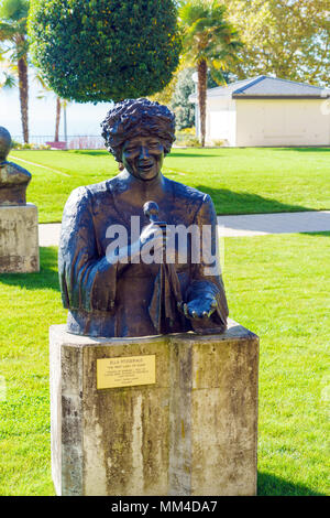 Montreux, Suisse - 18 octobre 2017 : Monument de musicien Ella Fitzgerald sur le Jazz Alley Banque D'Images