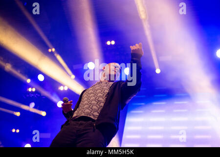 La Norvège, Bergen - 30 avril, 2018. Le garçon anglais cinq bande effectue un concert live pendant le We love the 90's Show à Bergenshallen à Bergen. Ici singer Sean Conlon est vu sur scène. (Photo crédit : Gonzales Photo - Jarle H. MEO). Banque D'Images