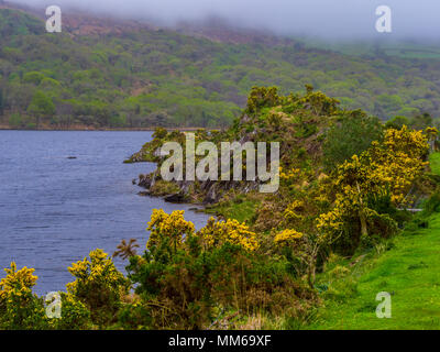 Merveilleux lac à Gleninchaquin Park en Irlande Banque D'Images