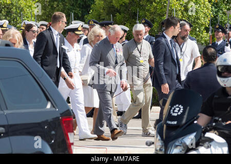 Athènes, Grèce, 09 mai 2018, le Prince Charles et son épouse Camilla visites tombe de soldat inconnu à Athènes, Grèce, le Crédit : Vangelis/Aragiannis Alamy Live News. Banque D'Images