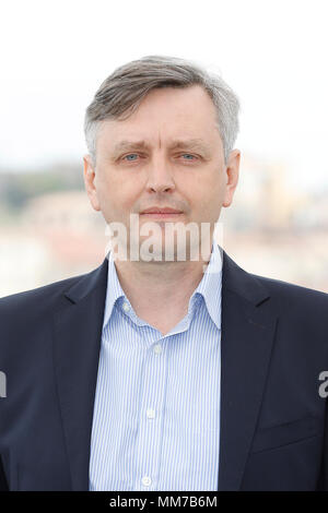 Cannes, France. Le 9 mai 2018. Sergueï Loznitsa Directeur à la partie "onbass' photocall au cours de la 71e édition du Festival de Cannes au Palais des Festivals le 9 mai 2018 à Cannes, France. Crédit : John Rasimus/Media Punch ***FRANCE, SUÈDE, NORVÈGE, FINLANDE, USA, DENARK, la République tchèque, l'AMÉRIQUE DU SUD SEULEMENT*** Crédit : MediaPunch Inc/Alamy Live News Banque D'Images