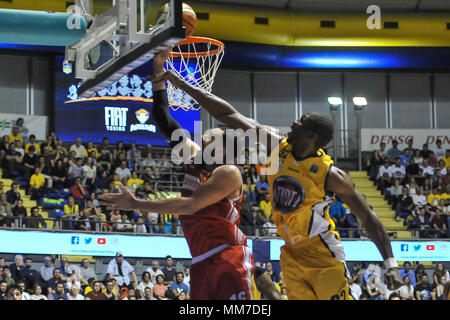 Turin, Italie. 9 mai, 2018. Cain Tyler (Openjobmetis Varese) au cours de la SERIE A PANIER CAMPIONATO 2017/18 match de basket-ball entre FIAT AUXILIUM TORINO VS OPENJOBMETIS PalaRuffini à Varèse, le 9 mai 2018 à Turin, Italie. Crédit : FABIO ANNEMASSE/Alamy Live News Banque D'Images