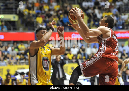 Turin, Italie. 9 mai, 2018. Avramovic Aleksa (Openjobmetis Varese) au cours de la SERIE A PANIER CAMPIONATO 2017/18 match de basket-ball entre FIAT AUXILIUM TORINO VS OPENJOBMETIS PalaRuffini à Varèse, le 9 mai 2018 à Turin, Italie. Crédit : FABIO ANNEMASSE/Alamy Live News Banque D'Images