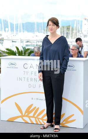 (180510) -- CANNES, Mai 10, 2018 (Xinhua) -- Le président du jury de la caméra d'or, réalisateur suisse Ursula Meier pose lors d'un photocall du 71e Festival International du Film de Cannes à Cannes, France le 10 mai 2018. Le 71e Festival International du Film de Cannes a lieu du 8 mai au 19 mai. (Xinhua/Chen Yichen) (zxj) Banque D'Images