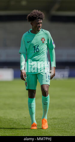 Burton upon Trent, UK . 10 mai 2018. 10 mai, Pirelli Stadium, Burton upon Trent, en Angleterre ; en vertu de l'UEFA 17 Championnats d'Europe, la Suède et le Portugal ; Felix Correia de Portugal : Action Crédit Plus Sport Images/Alamy Live News Banque D'Images