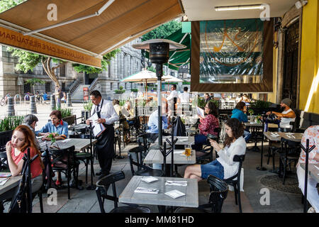 Mexico City, Cuauhtemoc, mexicain, hispanique Centro historico, centre historique, Calle de Tacuba, en plein air, terrasse extérieure, tables extérieures, salle à manger café rue, d Banque D'Images