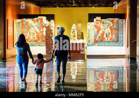 Mexico,Polanco,Hispanic Ethnic Museo Nacional de Antropologia National Museum of Anthropology,Interior Inside,exposition collection pre-H Banque D'Images