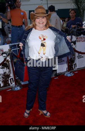 Patrika Darbo arrivant à la première d'American Outlaws au Mann Village Theatre de Los Angeles le 14 août 2001 © JPGDarboPatrika TsuniDarboPatrika01.01 Red Carpet Event, Vertical, USA, Cinéma, Célébrités, photographie, Bestof, Arts, Culture et divertissement, Célébrités Topix fashion / Vertical, Best of, événement dans la vie d'Hollywood, Californie - Tapis rouge et en backstage, USA, Cinéma, Célébrités, cinéma, télévision, Célébrités célébrités musique, photographie, Arts et culture, Bestof, divertissement, Topix, vertical, une seule personne, à partir de l'année 2001, enquête tsuni@Gam Banque D'Images