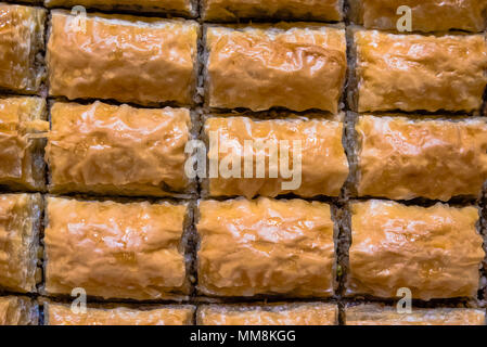 Haut Fermer vue détaillée de délicieux plats turcs traditionnels dessert nommé baklava Banque D'Images