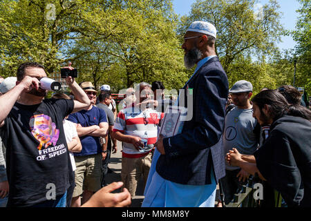 Un musulman parlant à Speakers Corner, Hyde Park, Londres, Angleterre Banque D'Images