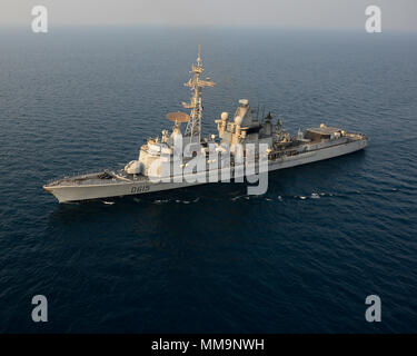 170919-N-UD618-180 Golfe Arabique (sept. 19, 2017) La marine française destroyer de défense aérienne FS Jean Bart (D615) les transits dans le golfe Arabe. (U.S. Photo par marine Spécialiste de la communication de masse 3 Classe Kennishah J. Maddux/libérés) Banque D'Images