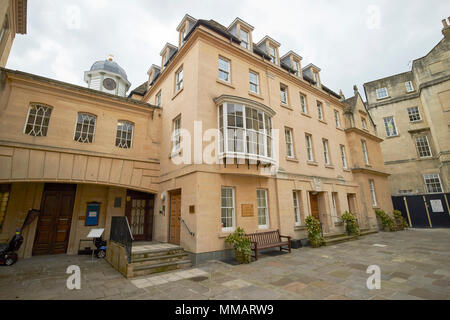 Hôpital de Saint Jean le Baptiste St Johns Hospital Baignoire England UK Banque D'Images