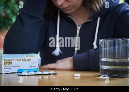 Le traitement de la douleur, femme Banque D'Images