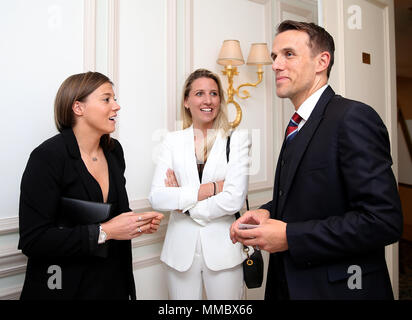 Chelsea Mesdames Fran Kirby et féministe Angleterre manager Phil Neville lors de la FWA footballeur de l'année le dîner au Landmark Hotel, Londres. Banque D'Images