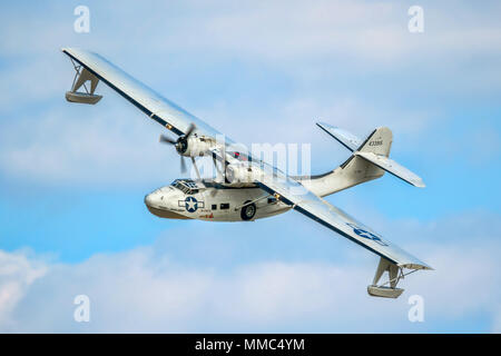 1944 Canadian Vickers Canso un G-PBYA/11005 est exploité par Catalina Aircraft Ltd et est peint pour représenter USAF PBY-5A Catalina 433915 'Miss Pick Up' Banque D'Images