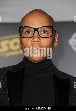 Los Angeles, CA, USA. 10 mai, 2018. Arrivées à RuPaul pour SOLO : UNE HISTOIRE DE LA GUERRE DES ÉTOILES Premiere, El Capitan Theatre, Los Angeles, CA, 10 mai 2018. Credit : Everett Collection Inc/Alamy Live News Banque D'Images