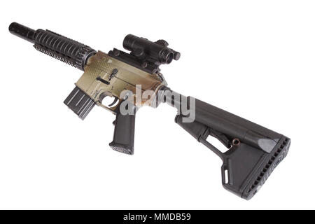 Opérations spéciales fusil à gunsight isolé sur fond blanc Banque D'Images