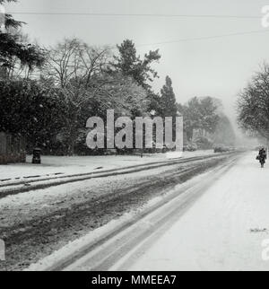 Route d'hiver enneigé en Angleterre Banque D'Images