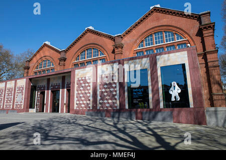 Londres, Royaume-Uni - 19 avril 2018 : l'extérieur du V&A Museum of Childhood à Bethnal Green, Londres, le 19 avril 2018. Banque D'Images