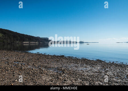 Silversands bay vu de la plage Silver Sands, Aberdour, Ecosse Banque D'Images