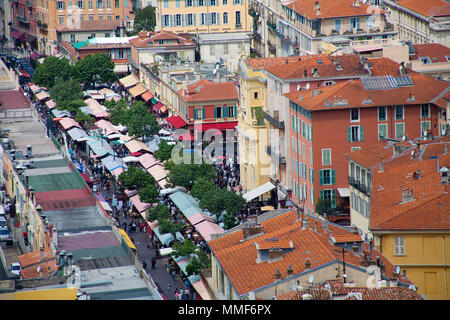 À la place de marché Cours Saleya, Nice, Côte d'Azur, Alpes-Maritimes, France du Sud, France, Europe Banque D'Images