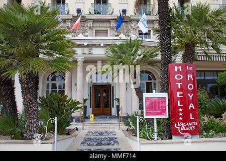 Hotel Le Royal à la Promenade des Anglais, la Côte d'Azur, Alpes-Maritimes, France du Sud, France, Europe Banque D'Images