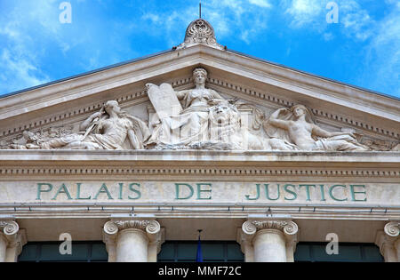 Palais de Justice, Palais de Justice, Place du Palais de Justice, Nice, Côte d'Azur, Alpes-Maritimes, France du Sud, France, Europe Banque D'Images