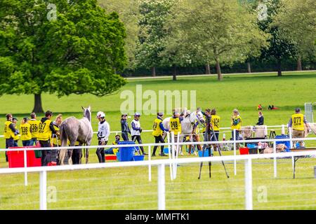 Windsor, Royaume-Uni. 11 mai 2018. Jour 3. Royal Windsor Horse Show. Windsor. Dans le Berkshire. UK. Finition d'endurance. 11/05/2018. Credit : Sport en images/Alamy Live News Banque D'Images