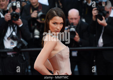 Cannes, France. 11 mai 2018 - Cannes, France : Bella Hadid participe à la 'Ash est la plus pure White' premiere durant la 71e festival de Cannes. Credit : Idealink Photography/Alamy Live News Banque D'Images