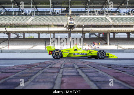 11 mai 2018 - Indianapolis, Indiana, États-Unis d'Amérique - Simon Pagenaud (22) de la France prend la voie à la pratique pour le Grand Prix d'IndyCar à Indianapolis Motor Speedway Course sur route dans la région de Indianapolis, Indiana. (Crédit Image : © Justin R. Noe Asp Inc/ASP via Zuma sur le fil) Banque D'Images