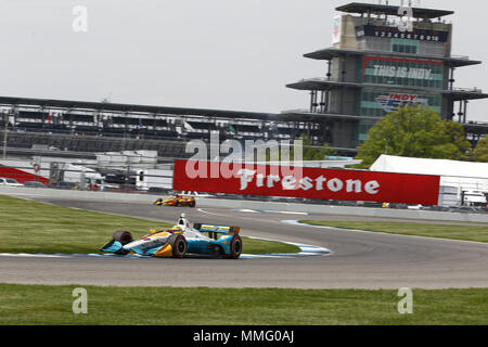 Indianapolis, Indiana, USA. Le 11 mai, 2018. GABBY CHAVES (88) de la Colombie prend à la voie à la pratique pour le Grand Prix d'IndyCar à Indianapolis Motor Speedway Course sur route dans la région de Indianapolis, Indiana. Crédit : Justin R. Noe Asp Inc/ASP/ZUMA/Alamy Fil Live News Banque D'Images