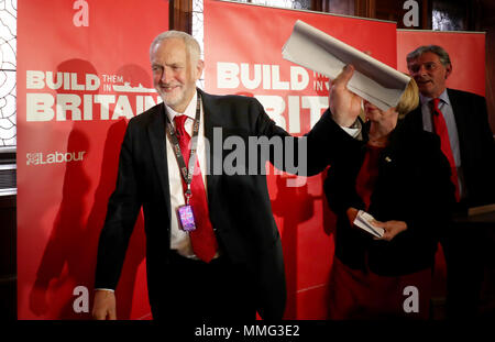 Leader du travail au Fairfield Jeremy Corbyn Ship Building Museum à Glasgow, où le Parti du Travail a appelé à un soutien pour la construction navale britannique dans le cadre d'une stratégie industrielle plus vaste et appel au gouvernement conservateur afin de garantir que les trois nouveaux navires auxiliaires de la Flotte royale sera construit dans les chantiers navals. Banque D'Images