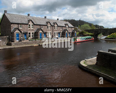 Vues sur une partie du canal Brecon et Monmouth au Pays de Galles, Royaume-Uni Banque D'Images