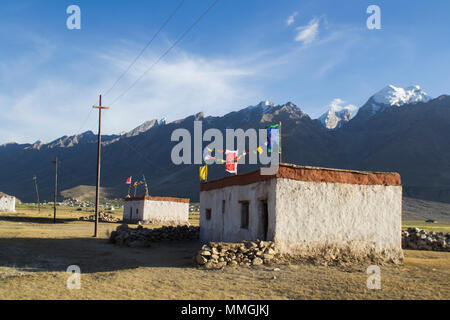 La vallée du Zanskar, Inde. Résidence en dehors de Padum pour pèlerins et moines qui fréquentent le Dalai Lama's atelier de trois jours Banque D'Images