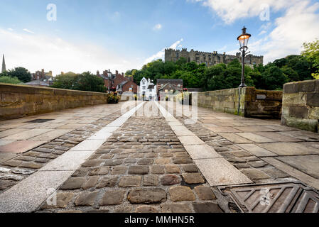 Pont de vue sur la ville historique de Durham l'usure de la rivière Banque D'Images