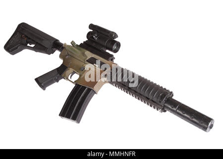 Opérations spéciales fusil à gunsight isolé sur fond blanc Banque D'Images