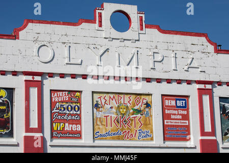 SOUTHEND-ON-SEA - 18 avril 2018 : l'Olympia de jeux électroniques immeuble sur front de Southend à Southend-on-Sea dans l'Essex, UK, le 18 avril 2018. Banque D'Images