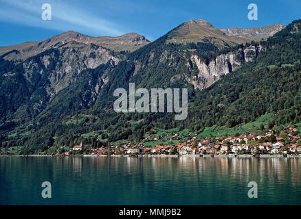 Voir d'azur du lac de Brienz, Suisse Banque D'Images