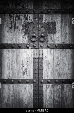 Chinois spectaculaire avec de vieux porte knocker. Banque D'Images