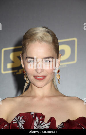 Emilia Clarke 05/10/2018 La première mondiale de 'Solo : Une histoire de la guerre des étoiles' qui s'est tenue à Hollywood, CA Photo : Cronos/Hollywood News Crédit : Cronos/Alamy Live News Banque D'Images