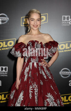 Emilia Clarke 05/10/2018 La première mondiale de 'Solo : Une histoire de la guerre des étoiles' qui s'est tenue à Hollywood, CA Photo : Cronos/Hollywood News Crédit : Cronos/Alamy Live News Banque D'Images