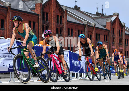 Yokohama, Kanagawa, Japon. 12 mai 2018. Jumpei Furuya (JPN) Triathlon : triathlon ITU World Elite Hommes de Yokohama, Yokohama, Kanagawa, Japon. Credit : MATSUO .K/AFLO SPORT/Alamy Live News Banque D'Images