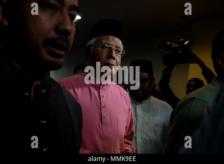 KUALA LUMPUR, MALAISIE - 11 mai : l'ancien Premier Ministre de Malaisie Najib Razak assister à l'UMNO anniversaire à l'UMNO bâtiment dans Putra World Trade Centre à Kuala Lumpur le 11 mai 2018 . Photo par Samsul dit/Nipponnews (Malaisie) Credit : AFLO Co.,Ltd/Alamy Live News Banque D'Images