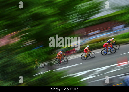 Yokohama, Kanagawa, Japon. 12 mai 2018. Capture d'ambiance : Triathlon Triathlon ITU World Women's Elite de Yokohama, Yokohama, Kanagawa, Japon. Credit : MATSUO .K/AFLO SPORT/Alamy Live News Banque D'Images