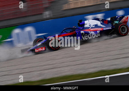 Barcelone, Espagne. 12 mai 2018. Brendon Hartley, de Nouvelle-Zélande et du pilote Scuderia Toro Rosso crash lors de l'admissibilité à l'espagnol Grand Prix de Formule 1 sur le circuit de Catalunya le 12 mai 2018 dans Montmelo, Espagne. (Photo de qualité Sport Images/Getty Images) Credit : CORDON PRESS/Alamy Live News Banque D'Images