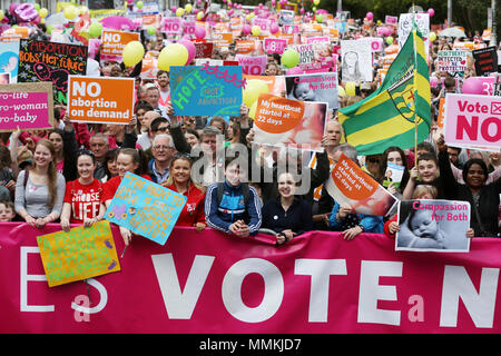 12/5/2018. L'amour à la fois d'un pas de vote du référendum avortement irlandais, Dublin, Irlande Banque D'Images