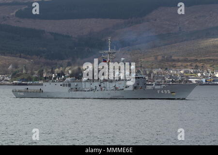 Gediz TCG (F495), un Gabya-classe (ou G-class frigate) exploité par la marine turque, à l'arrivée d'étapes pour l'exercice Joint Warrior 18-1. Banque D'Images