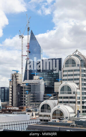 Ville de London Insurance and financial district high rise changer skyline : Lloyds Building, Scalpel, édifice Willis, Gracechurch Street 20 Banque D'Images